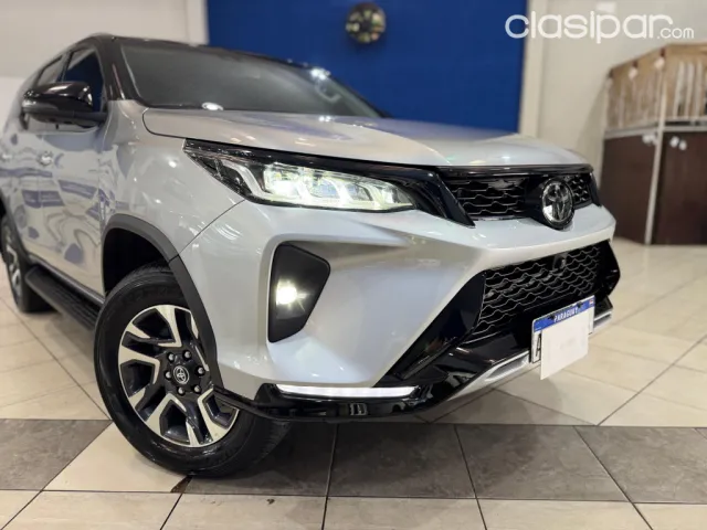 Toyota Fortuner 2023 - foto 2