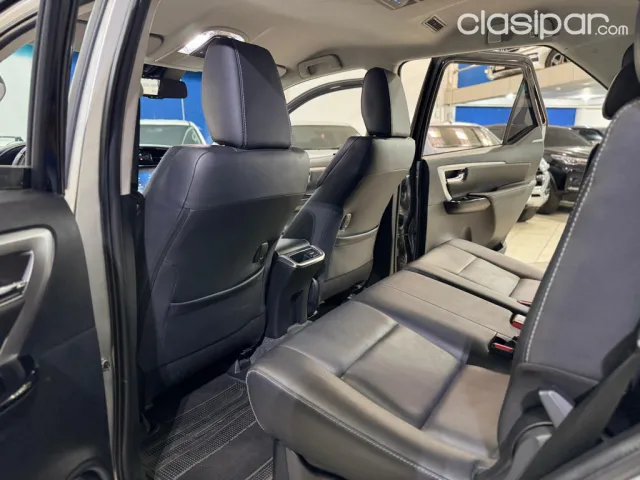 Toyota Fortuner 2023 - foto 8