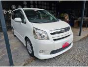 Toyota New Noah 2007 cho