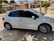 Vendo Toyota auris 2006 blanco perla