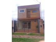 VENDO HERMOSO DUPLEX EN FERNANDO DE LA MORA ZONA SUR