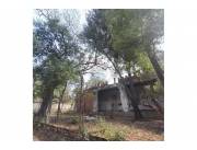 VENDO AMPLIO TERRENO EN VILLA HAYES CON CASONA