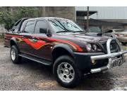 🔅MITSUBISHI L200 2009/8 MECANICO DIESEL MOTOR 2.5 CC 4x4 ALTA Y BAJA FULL EQUIPO