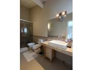 Casa en venta zona Jade Park