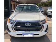 VENDO TOYOTA HILUX SRV DE TOYOTOSHI AÑO 2022 MECÁNICO 4X4 UNICO DUEÑO