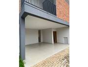 Duplex en Loma Merlo - Luque