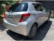 vendo toyota vitz