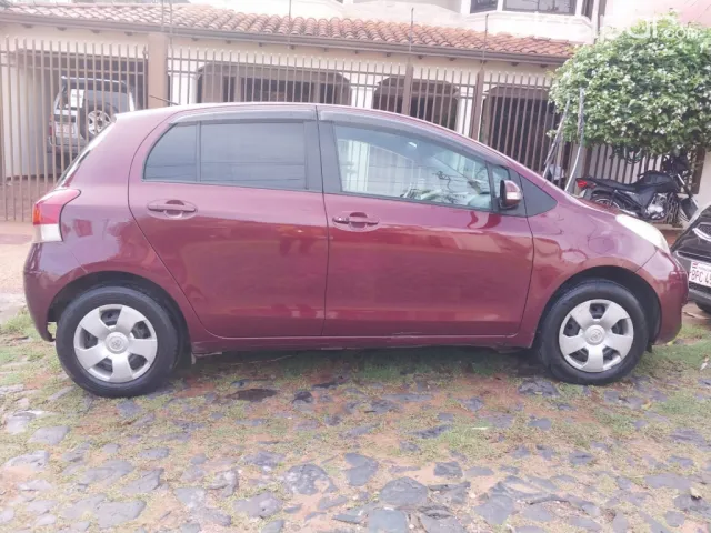 Toyota Vitz 2010 — foto 3