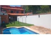 ALQUILO DUPLEX 3 DORM. PISCINA, COCHERA P/ 4 VEH. Zona Norte, Fndo.