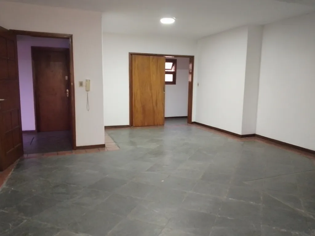 VILLA MORRA DEPARTAMENTO DE PISO COMPLETO A PASOS DE ESPAÑA Y MCAL LOPEZ — foto 2