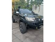 VENDO HERMOSO TOYOTA HILUX FULL EQUIPO