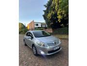 Toyota Auris 2009 or 760