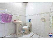 LAMBARE VENDO AMPLIA RESIDENCIA ZONA MALL CENTURY PLAZA Y AVENIDA CACIQUE LAMBARE