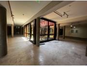 Alquilo Oficina Corporativa de 2700m2 en Las Mercedes