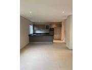 ALQUILO CASA EN LUQUE ZONA PLAZA MADERO COD 4301