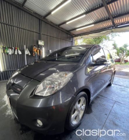 Autos - Oferta de esta hermosa toyota vitz rs deportivo super económico aire congela unico dueño