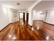 En Alquiler Amplio Departamento de 3 Habitaciones en Suite - Barrio Las Mercedes A379-