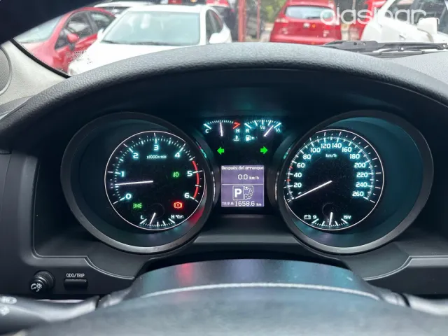 Toyota Land Cruiser 2010 — foto 5