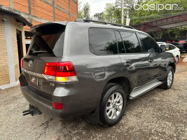 Toyota Land Cruiser 2010 — foto 6