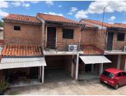 Alquilo Hermoso y Amplio Duplex en condominio en Fndo zona Norte