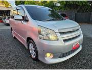 Toyota New Noah 2008 cho