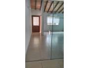 VENDO CASA EN LUQUE - ZONA AEROPUERTO