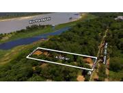 QUINTA DE 4.100 M2 EN SAN ANTONIO. Frente de 50 m2 sobre el RIO PARAGUAY