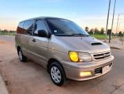 Toyota Noah 1999 la