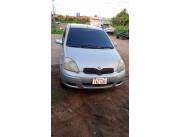 Toyota Vitz 2002 la