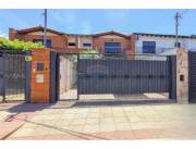 VENDO DUPLEX EN SAN LORENZO SAN MIGUEL 4 DORMITORIOS