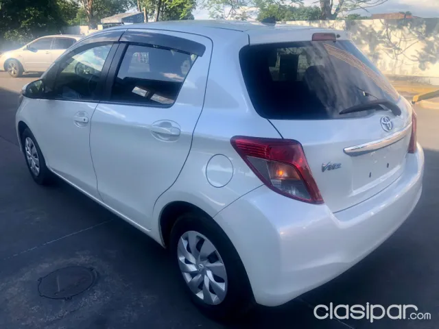 Toyota Vitz 2011 — foto 7