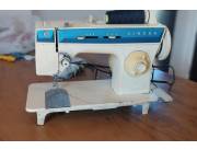 Vendo maquina de coser Singer