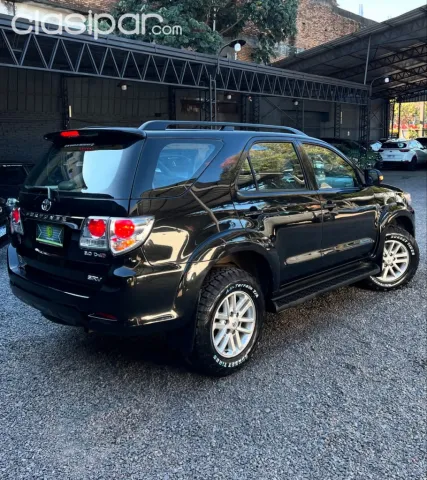 Toyota Fortuner 2013 — foto 5