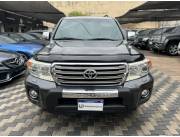 TOYOTA LAND CRUISER VX DE TOYOTOSHI 2012 MOTOR 4.5 DIESEL AUTOMÁTICO 3 HILERAS