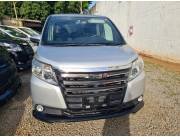 TOYOTA NEW NOAH 2014 FULL RECIEN IMPORTADO