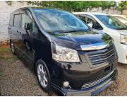 TOYOTA NEW NOAH 2009 DOBLE TECHO RECIEN IMPORTADO