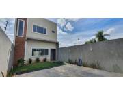 Duplex a metros de Av. America - Luque