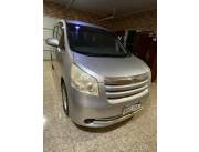 Vendo Toyota Noah año 2009