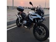 Moto BMW F750GS del representante 11.000 km