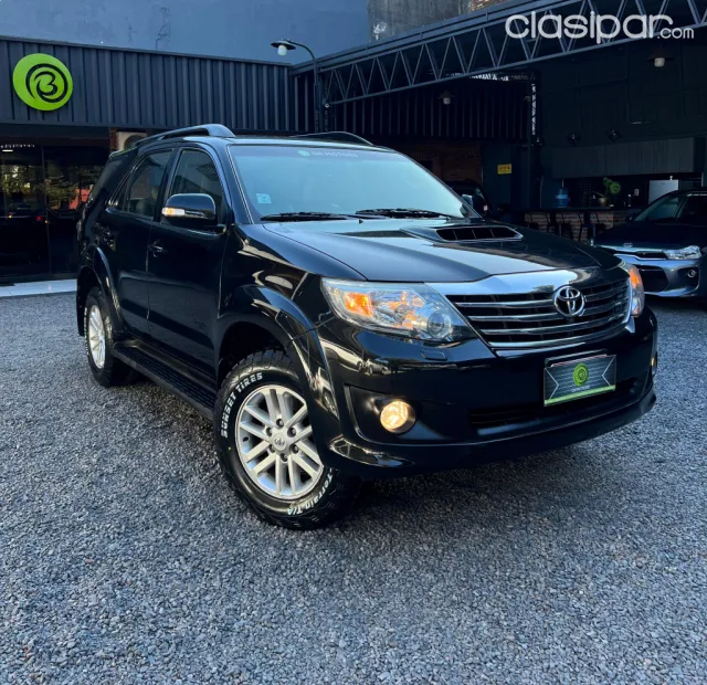 Toyota Fortuner 2013 — foto 3
