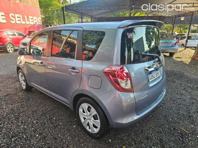 Toyota Ractis 2010 — foto 4