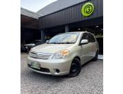 Hermoso Toyota New Raum! 2005 Motor 1.5cc SÚPER ECO! Caja Automática 4x2! Tapizado Impecab