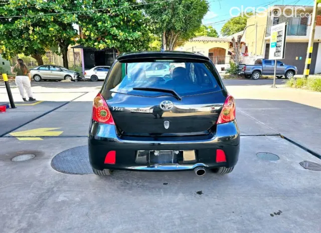 Toyota Vitz 2008 — foto 3