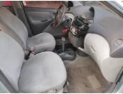 VENDO TOYOTA NEW PLATZ 2003 1500 VVTI AUTOMÁTICO NAFTERO CHAPA MERCOSUR AIRE FULL