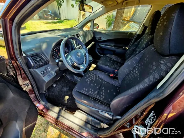 Toyota New Ractis 2013 — foto 4