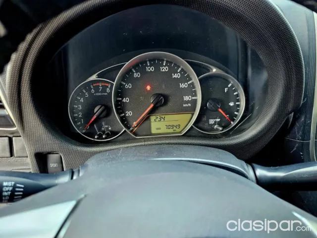 Toyota New Ractis 2011 — foto 2