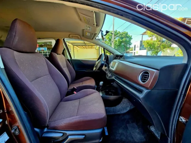 Toyota Vitz 2013 - foto 2