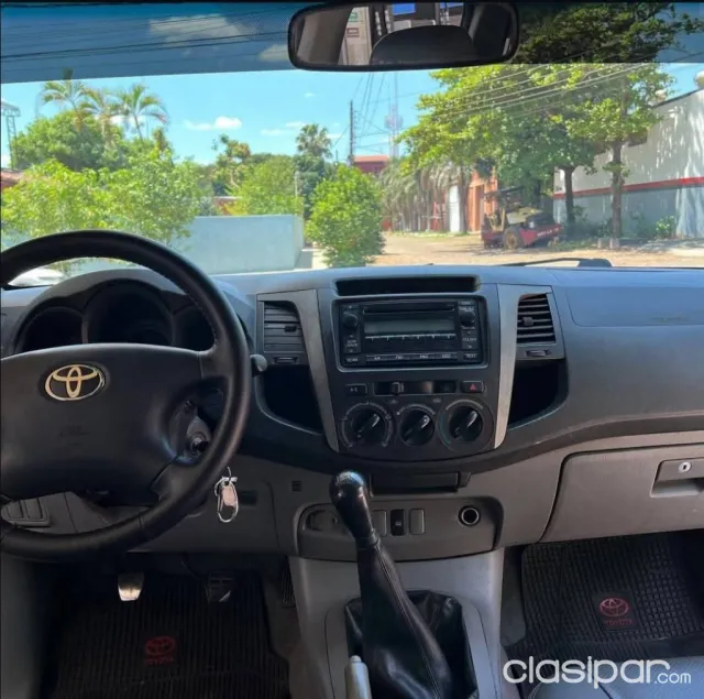 Toyota Hilux 2008 - foto 2