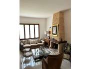 ALQUILO O VENDO CASA EN ASUNCION BARRIO MBURUCUYA COD 4878