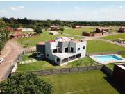 MODERNA RESIDENCIA EN VENTA!! EN YPANE - BARRIO CERRADO -YTORORO COUNTRY CLUB